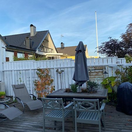 B&B Bland Ormbunkar Och Rosor Falkenberg Exterior photo